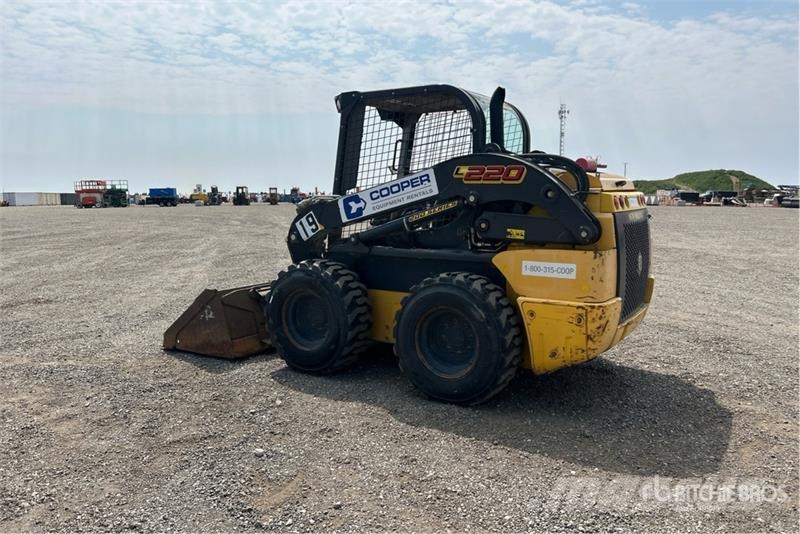 New Holland L220 Mini Pale Gommate