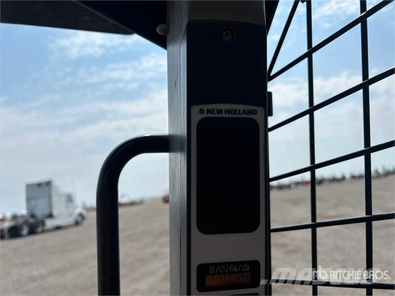New Holland L220 Mini Pale Gommate