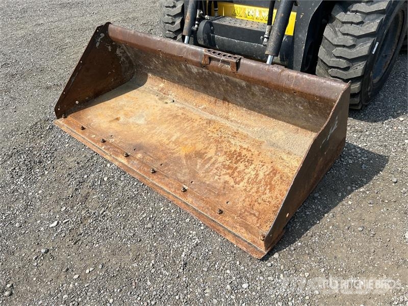 New Holland L220 Mini Pale Gommate