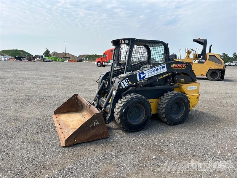 New Holland L220 Mini Pale Gommate