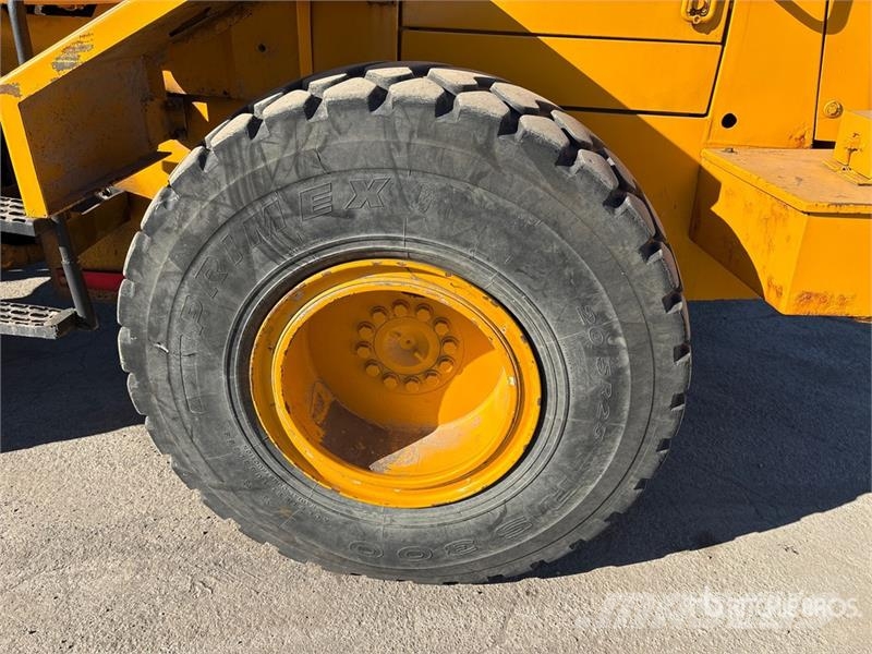 New Holland LW130 Kolové nakladače