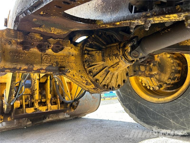 New Holland LW170B Wielladers