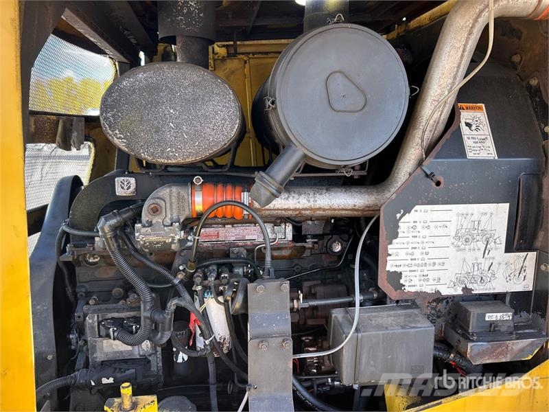 New Holland LW170B Wielladers