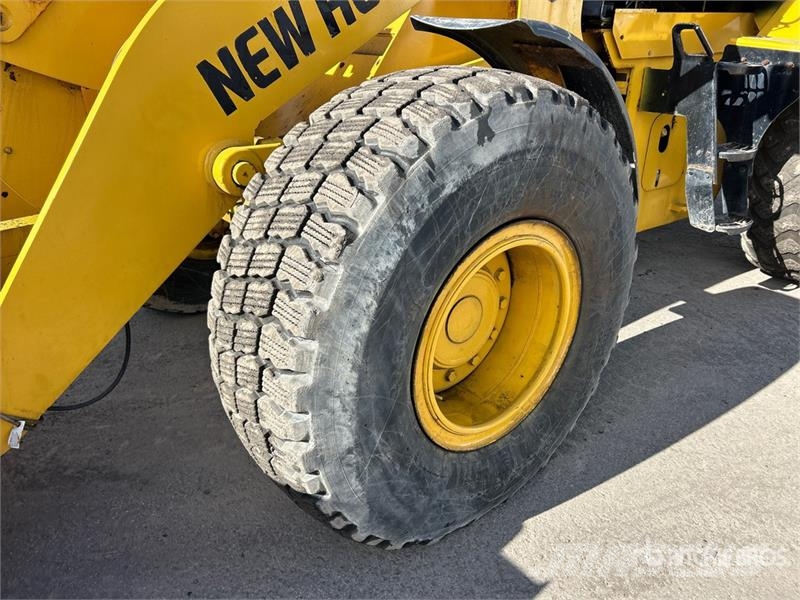 New Holland LW170B Wielladers