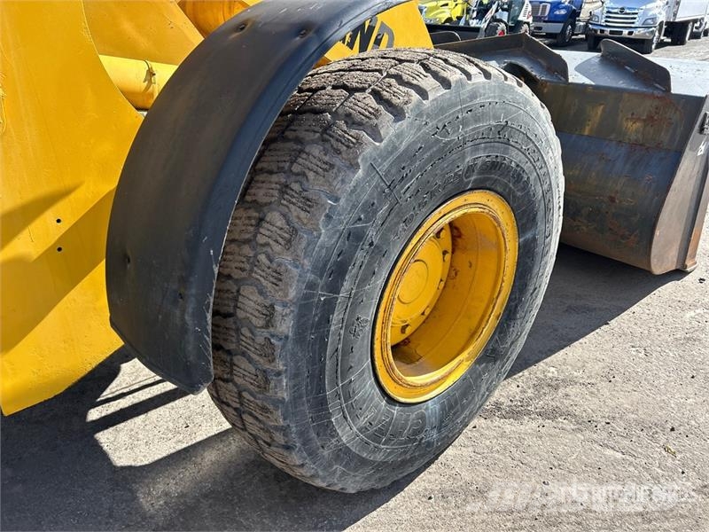 New Holland LW170B Wielladers