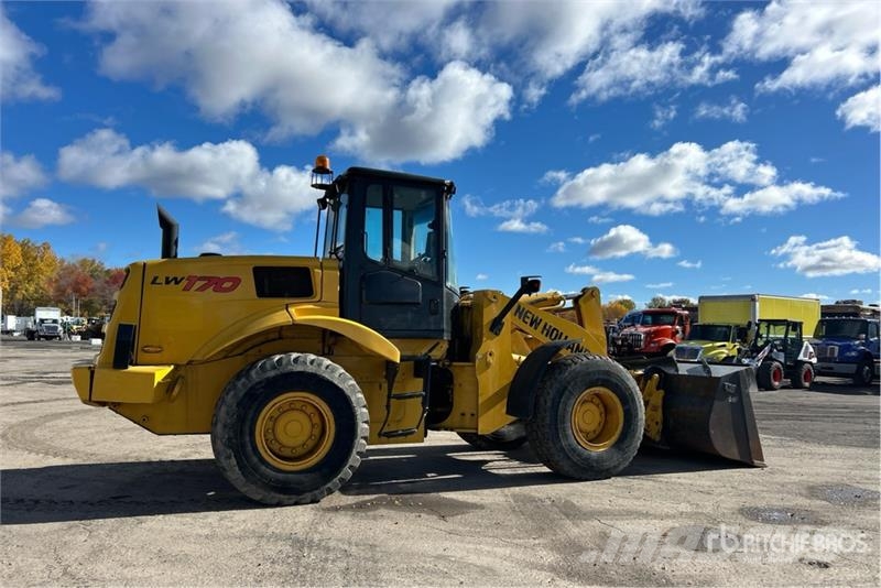 New Holland LW170B Wielladers
