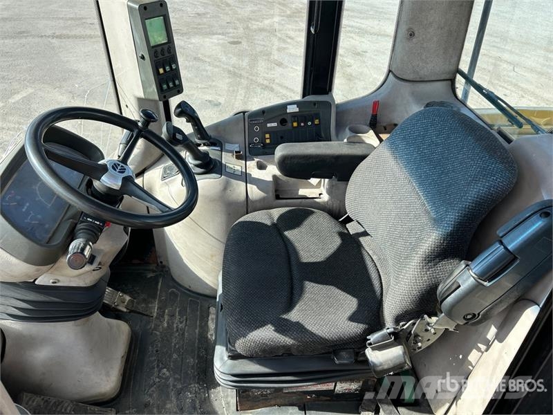 New Holland LW170B Wielladers