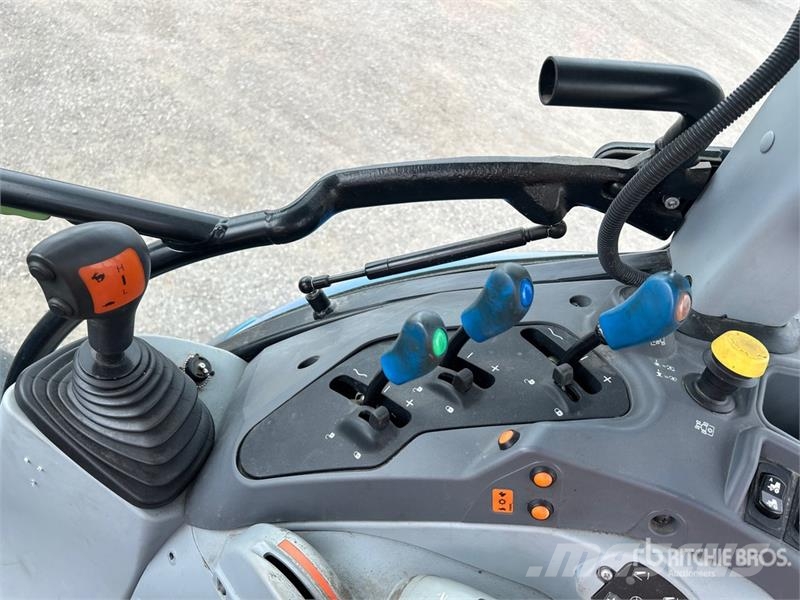 New Holland T5.110 4WD Tractor 트랙터
