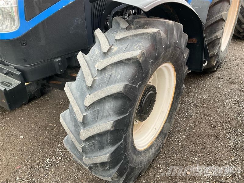 New Holland T5.95 4WD Tractor Traktoren
