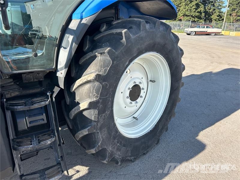 New Holland T6.165 4WD Tractor Tractors