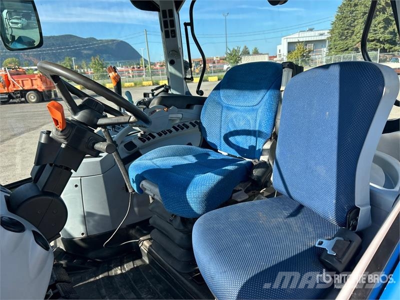 New Holland T6.165 4WD Tractor Tractors