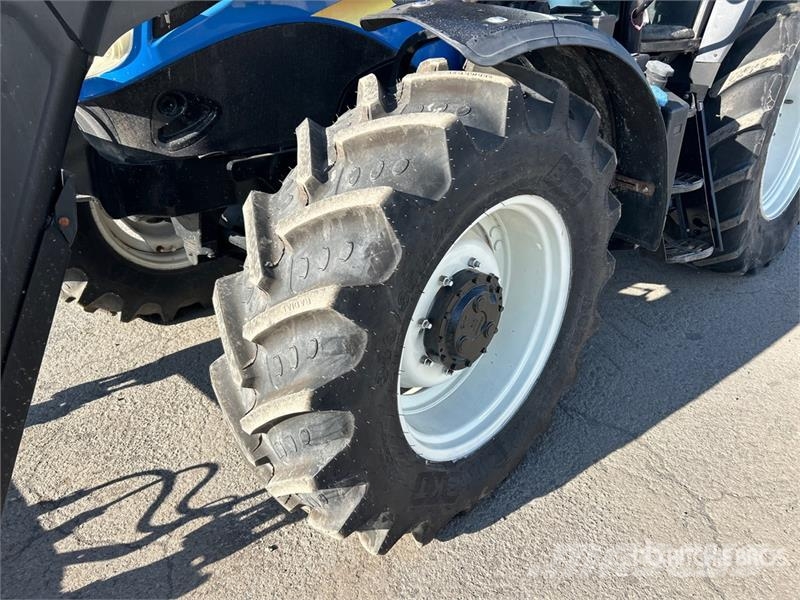 New Holland T6.165 4WD Tractor Tractors