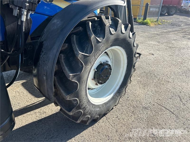 New Holland T6.165 4WD Tractor Tractors