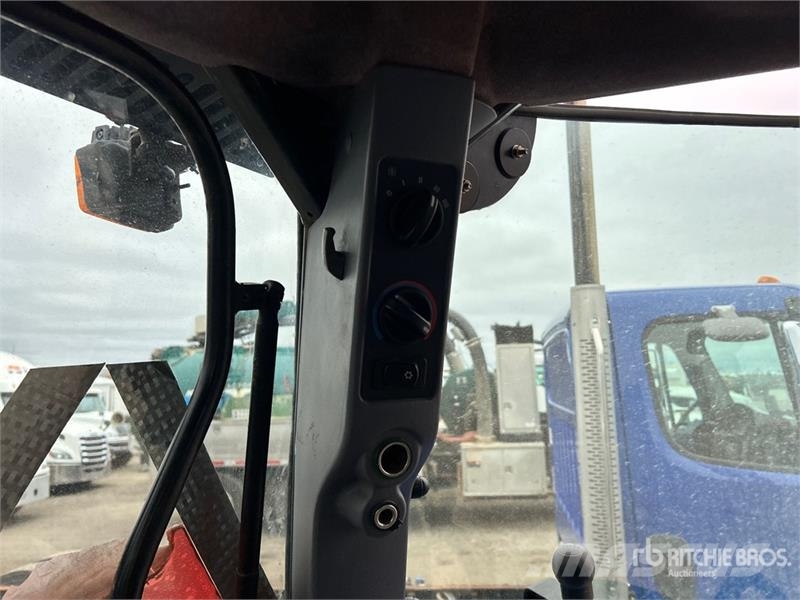 New Holland T6020 Traktoriai
