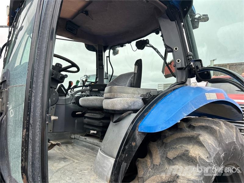 New Holland T6020 Traktoriai