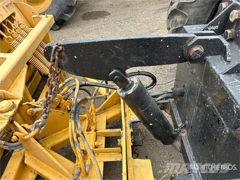 New Holland T6020 Traktoriai