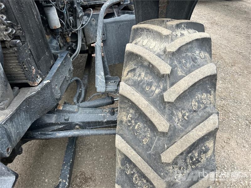 New Holland T6020 Traktoriai