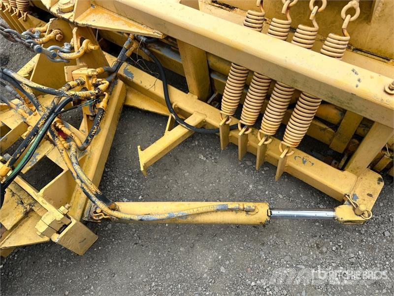 New Holland T6020 Traktoriai
