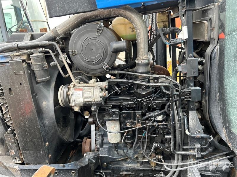New Holland T6020 Traktoriai