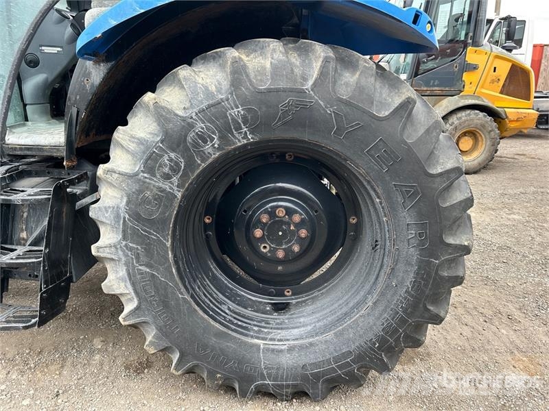New Holland T6020 Traktoriai