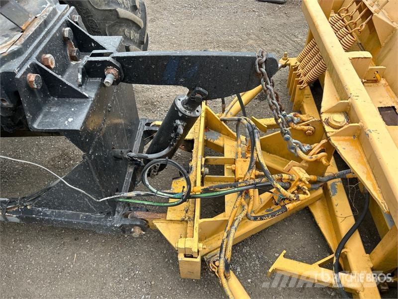 New Holland T6020 Traktoriai