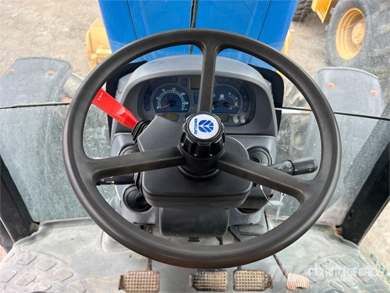 New Holland T6020 Traktoriai