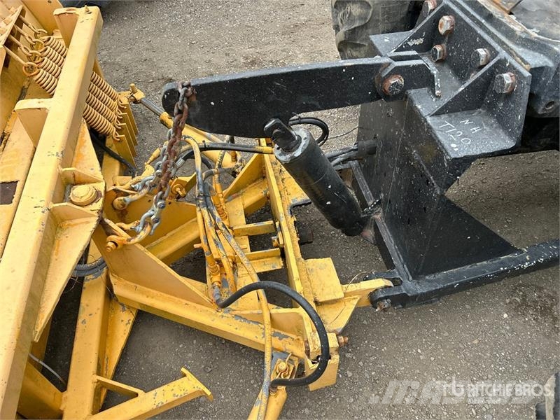 New Holland T6020 Traktoriai