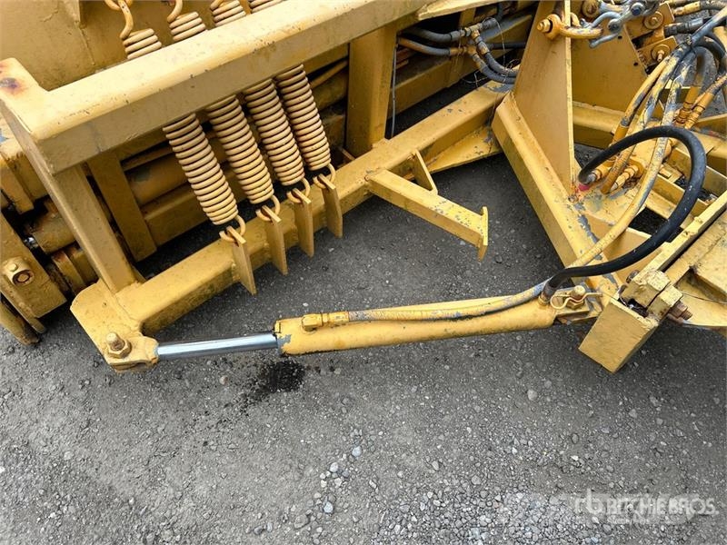 New Holland T6020 Traktoriai