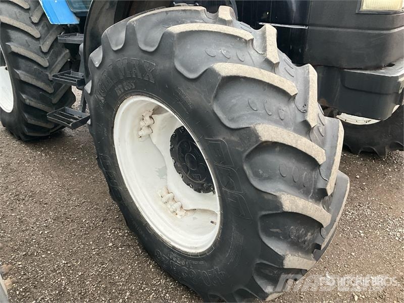 New Holland TM150 Traktorid
