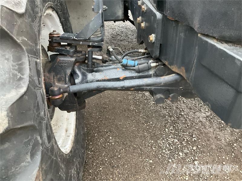 New Holland TM150 Traktorid