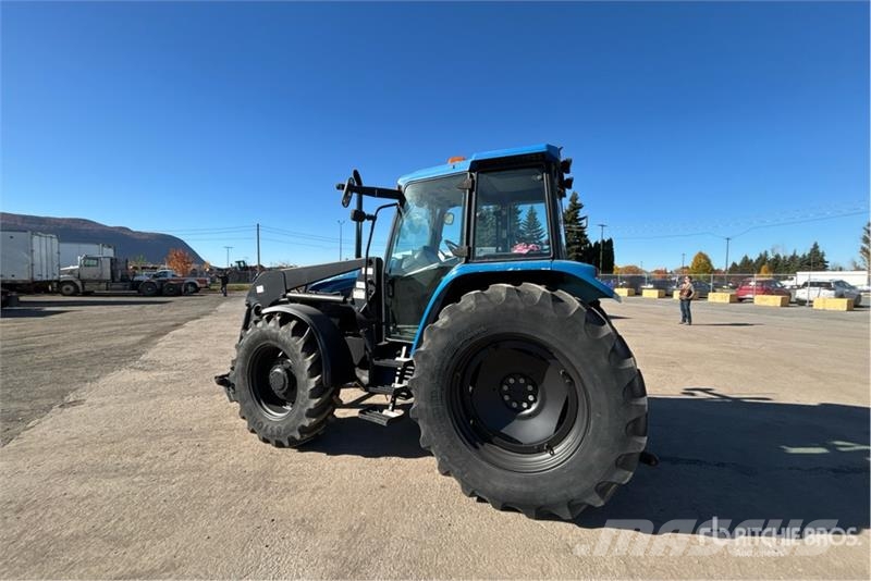 New Holland TS110 الجرارات