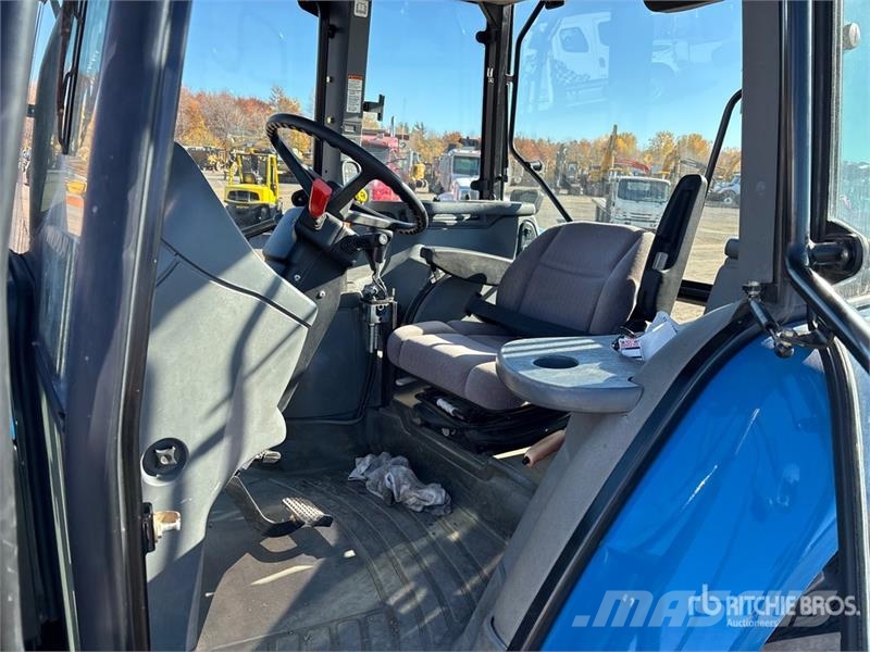 New Holland TS110 الجرارات