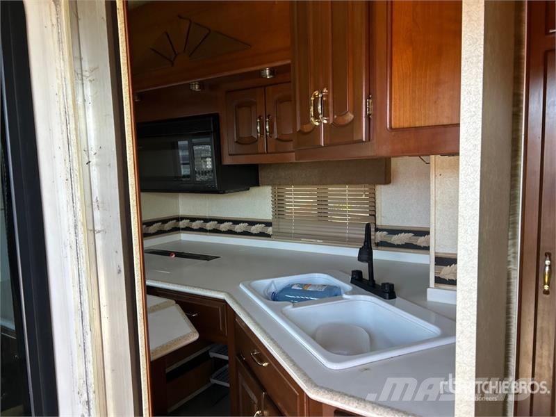 Newmar KountryAire T/A Travel Trailer Altri rimorchi