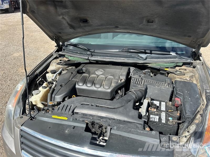 Nissan Altima 2.5S Automobile Cars