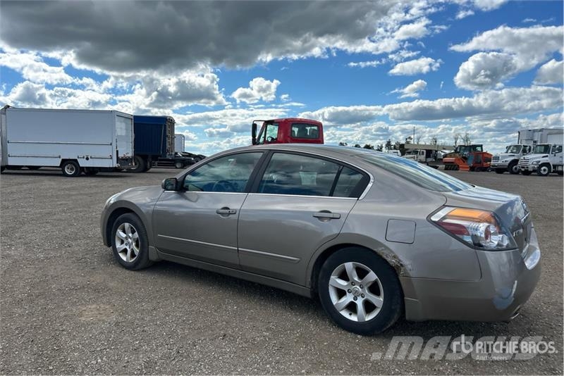 Nissan Altima 2.5S Automobile Cars