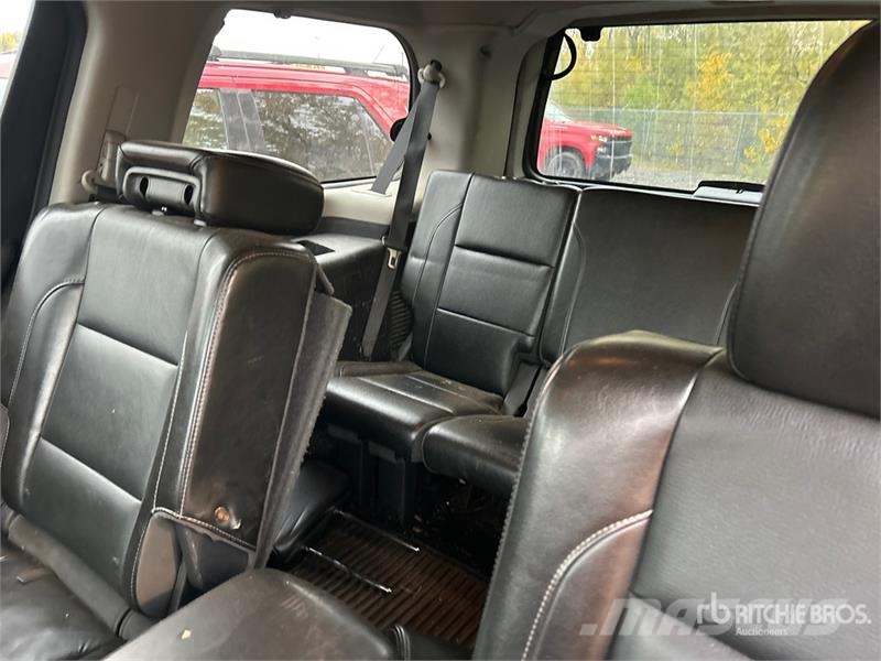Nissan Armada Voiture