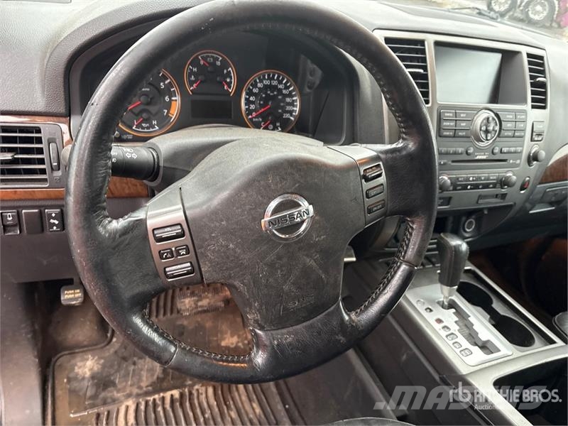 Nissan Armada PKWs