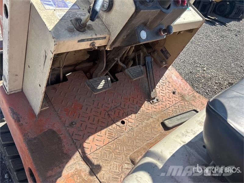 Nissan CPF02A2 5V 4100 lb Cushion Tire Forklift Heftrucks overige