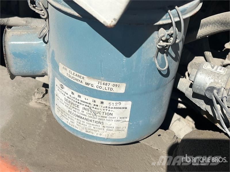 Nissan CPF02A2 5V 4100 lb Cushion Tire Forklift Heftrucks overige