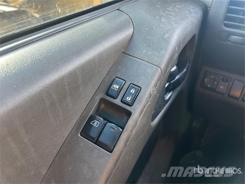 Nissan Frontier 4x2 Extended Cab Pickup Other