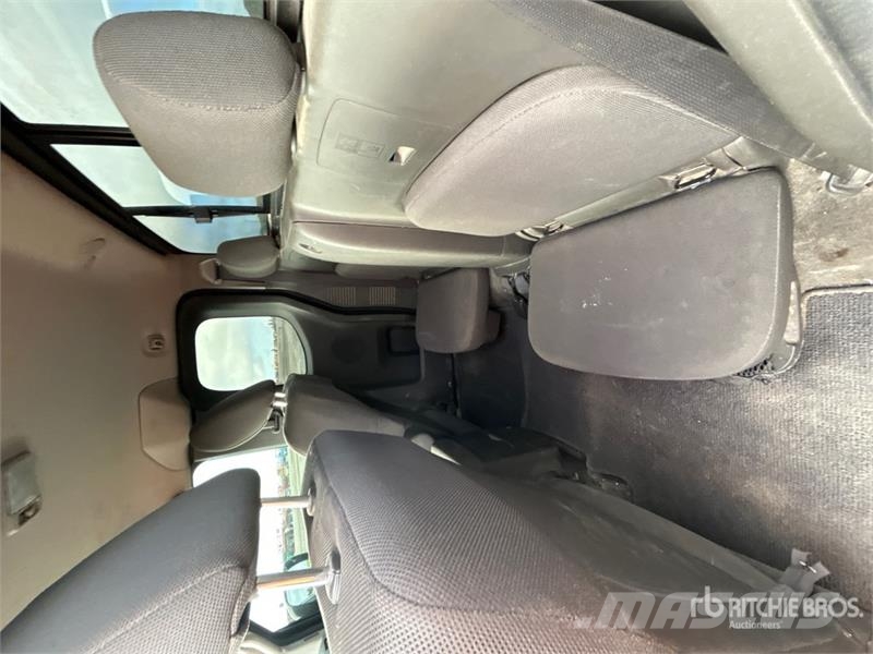 Nissan Frontier 4x2 Extended Cab Pickup Other