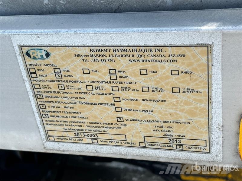 Nissan Hydralique RH38D 11.51 m on Nissan 3500 4x2 Van Mo Araç üstü platformlar