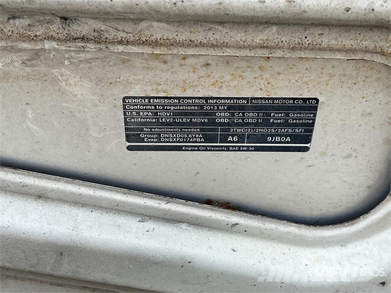 Nissan Hydralique RH38D 11.51 m on Nissan 3500 4x2 Van Mo Araç üstü platformlar