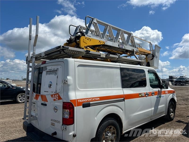 Nissan Hydralique RH38D 11.51 m on Nissan 3500 4x2 Van Mo Araç üstü platformlar