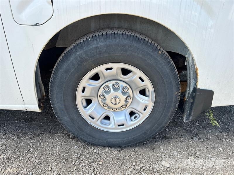 Nissan Hydralique RH38D 11.51 m on Nissan 3500 4x2 Van Mo Araç üstü platformlar