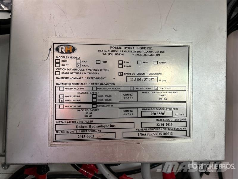 Nissan Hydralique RH38D 11.51 m on Nissan 3500 4x2 Van Mo Araç üstü platformlar