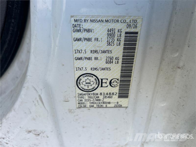 Nissan Hydraulique RH38D on Nissan NV3500 4x2 Van Mounted Pacēlāji uz automašīnas bāzes