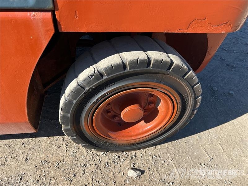 Nissan PF60DFMUG1F2A30D 5400 lb Forklift Viličarji - drugo