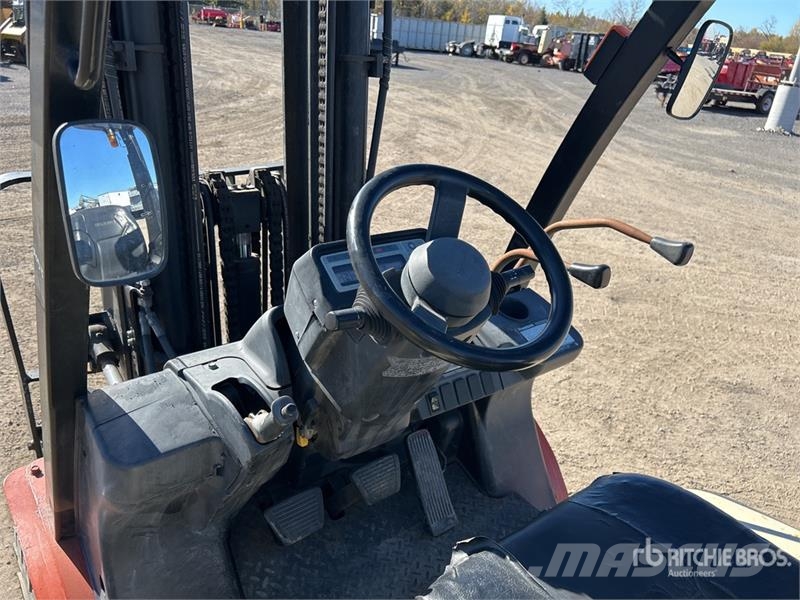 Nissan PF60DFMUG1F2A30D 5400 lb Cushion Tire Forklift Viličarji - drugo