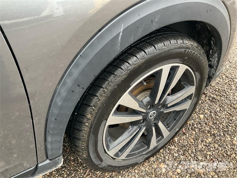 Nissan REBUILT Kicks SR 2WD SUV Sõiduautod